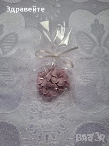 Глицеринови сапунчета "Виолетки" с аромат на виолетки и ванилия + подарък , снимка 5 - Козметика за тяло - 53098355