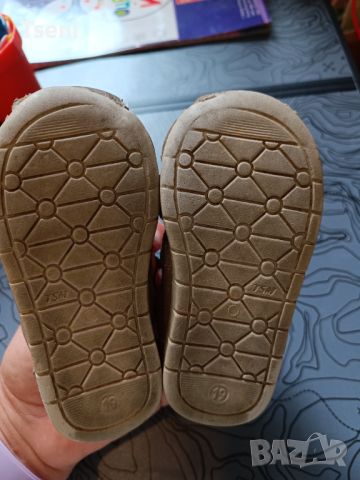 Бебешки сандали от естествена кожа , снимка 5 - Детски сандали и чехли - 45667894