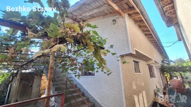 Продавам две къщи в Пчелник, снимка 9 - Къщи - 49296804