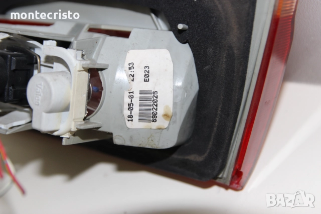 Вътрешен ляв стоп Toyota Avensis T22 комби T220 (2000-2003г.) ляв стоп заден капак Тойота Авенсис, снимка 5 - Части - 52110797