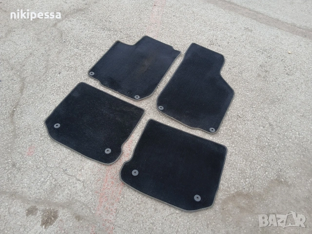 Заводски мокетени стелки за vw golf 5,6 , jetta , passat 5,6 , touran