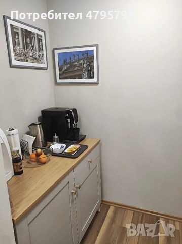 Долен шкаф с врати и чекмедже IKEA с дървен плот /фурнир/ – модерен, стабилен, като нов, снимка 2 - Шкафове - 54181602