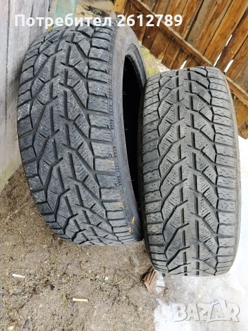 2 броя зимни гуми 225/45/17 Дот 38/22, снимка 4 - Гуми и джанти - 53209630