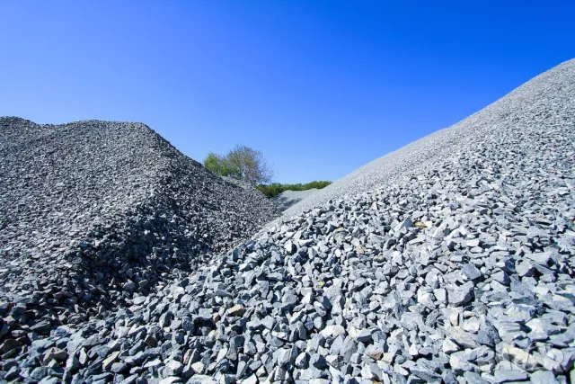 Транспорт с Камион 37 тона товароносимост САМОСВАЛ -автоматично разтоварване, изсипване на НАСИПНИ , снимка 9 - Транспортни услуги - 49972509