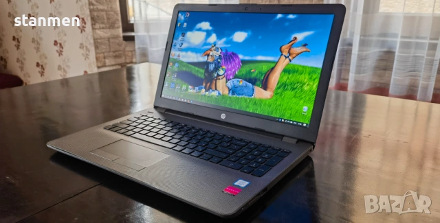 Продавам лаптоп HP 250 G6/матFullHD15.6сKам/4x2ghzТhr/SSD256gb/8gb/R5m330/НоваБат/Профилактиран 