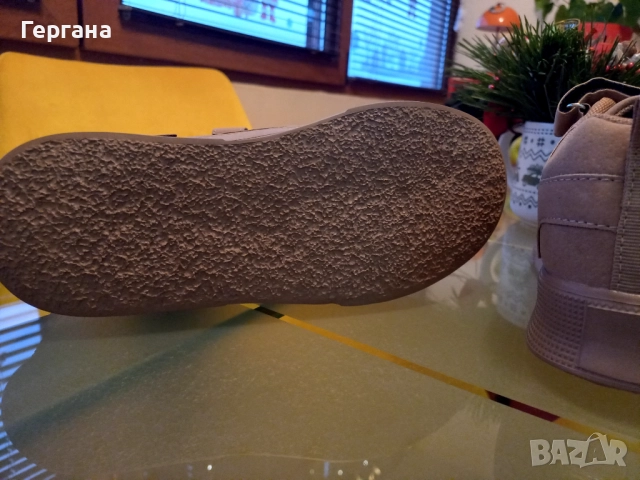 Нови маратонки , снимка 4 - Детски маратонки - 52915791