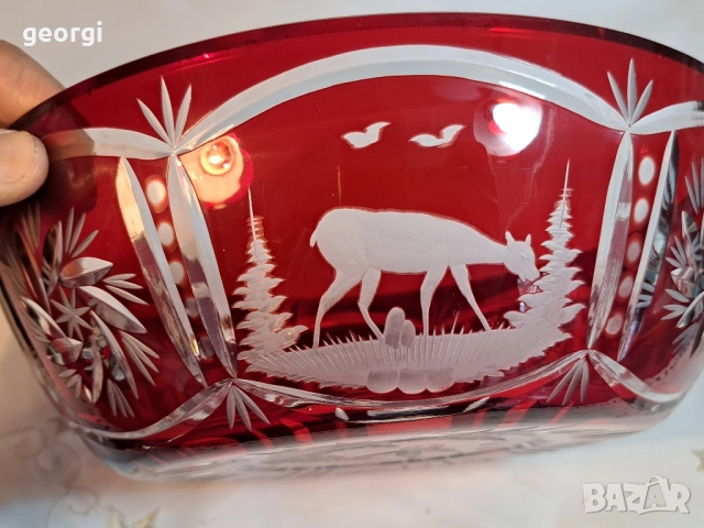 голяма кристална купа с ловни мотиви Bohemia рубинен кристал , снимка 2 - Декорация за дома - 51951133