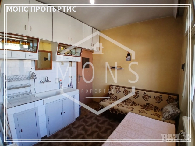 Просторен тристаен апартамент в централната част на гр. Севлиево., снимка 7 - Апартаменти - 52523656