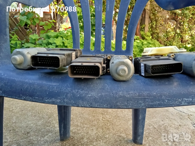 Ел моторчета за вратите на Фолксваген Пасат 97-ма година, снимка 2 - Части - 52024005