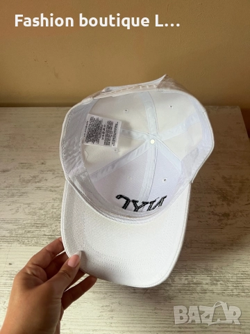 Бяла бейзболна шапка с черна бродерия NYC с регулираща се обиколка 100% памук 🤍🤍🤍🤍🤍🤍, снимка 4 - Шапки - 52002263
