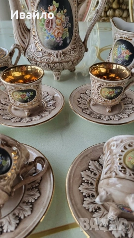 Сервиз за кафе Capodimonte , снимка 7 - Сервизи - 54091885
