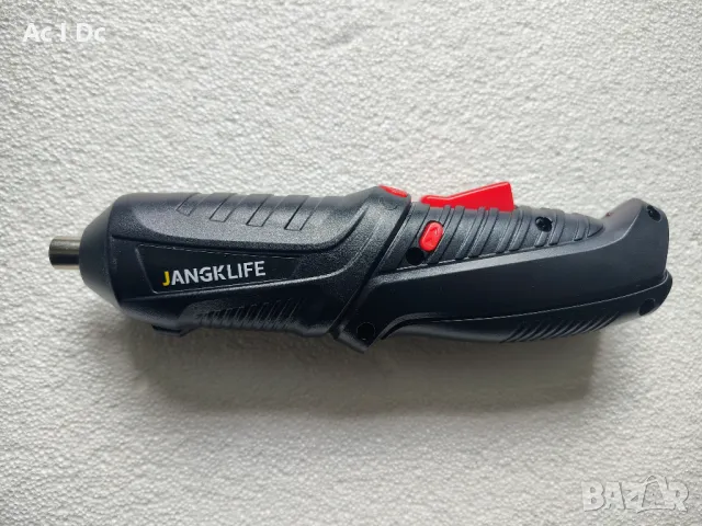 Акумулаторна отвертка  + аксесоари, снимка 5 - Винтоверти - 49844555