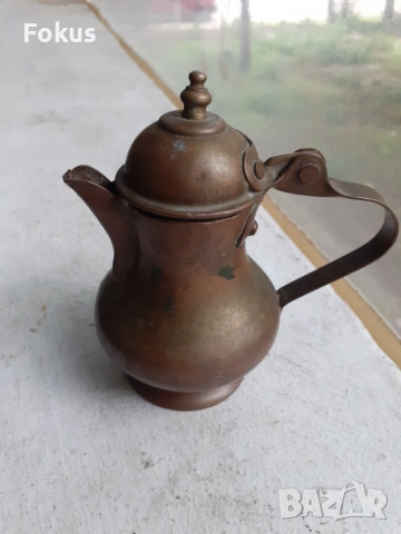 Малко медно ибриче кана ибрик бакър, снимка 2 - Антикварни и старинни предмети - 53378121