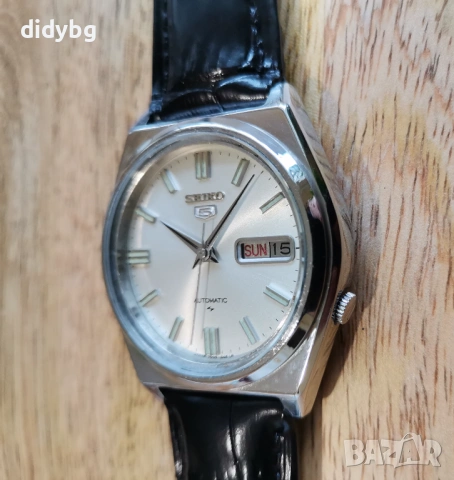 Часовник Seiko 5 Автоматик 1983 година