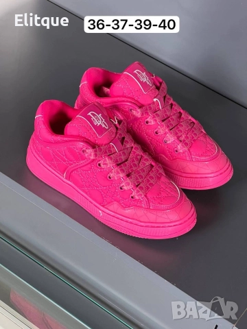 дамски маратонки new balance miu miu hugo boss qdidas valentino garavani Guess , снимка 11 - Маратонки - 52753692