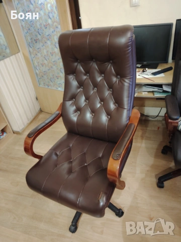 Стол от еко кожа