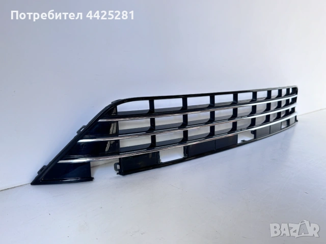 решетка в предна броня VW Touareg R-line 2014-2017 г. #1073V.  7p6853677f, снимка 3 - Части - 54100666