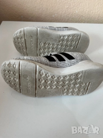 Adidas оригинални  маратонки за момче, снимка 6 - Детски маратонки - 52290041