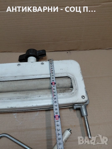 Соц Стара Ръчна Преса От Стара Пералня 3.800кг. НОМЕР 1635., снимка 10 - Антикварни и старинни предмети - 54128327