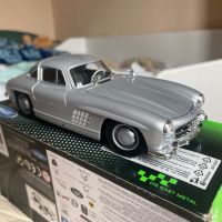 Mercedes 300 SL - Welly - 1:24, снимка 2 - Коли, камиони, мотори, писти - 45304076