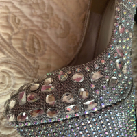 Страхотни обувки с камъни, снимка 4 - Дамски обувки на ток - 44987400