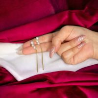 Дамски дълги обеци с перли, снимка 1 - Обеци - 45754042