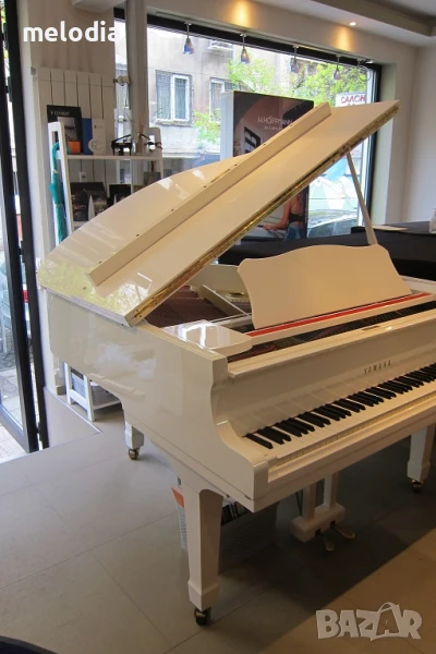 Бял роял YAMAHA - G1 с 2г. гаранция от пиано магазин Мелодия, снимка 1