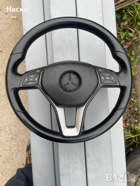 Трилъчев волан с еърбег Mercedes W204 W212 W218, снимка 1