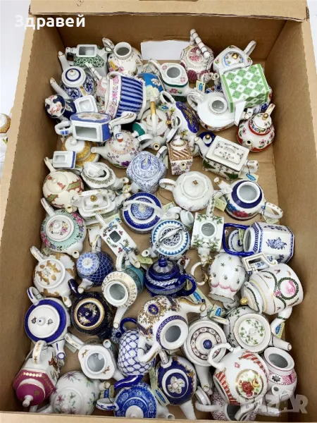 колекция на мини Порцеланови чайнички, снимка 1