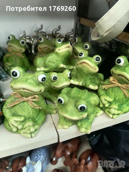 Продавам фигурки жаба! , снимка 1