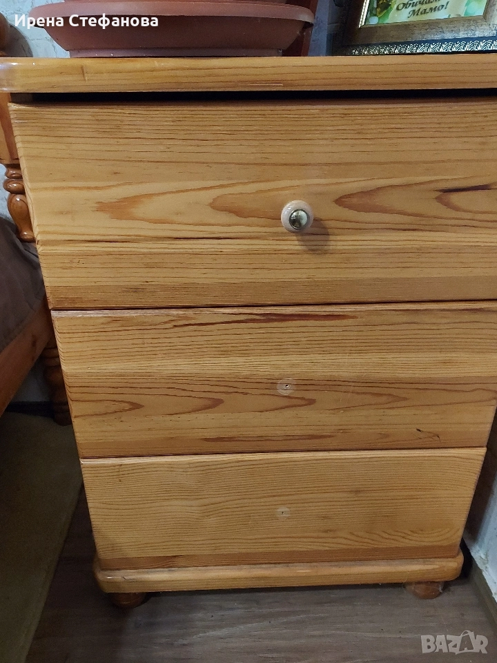 Малко шкафче от чам, снимка 1