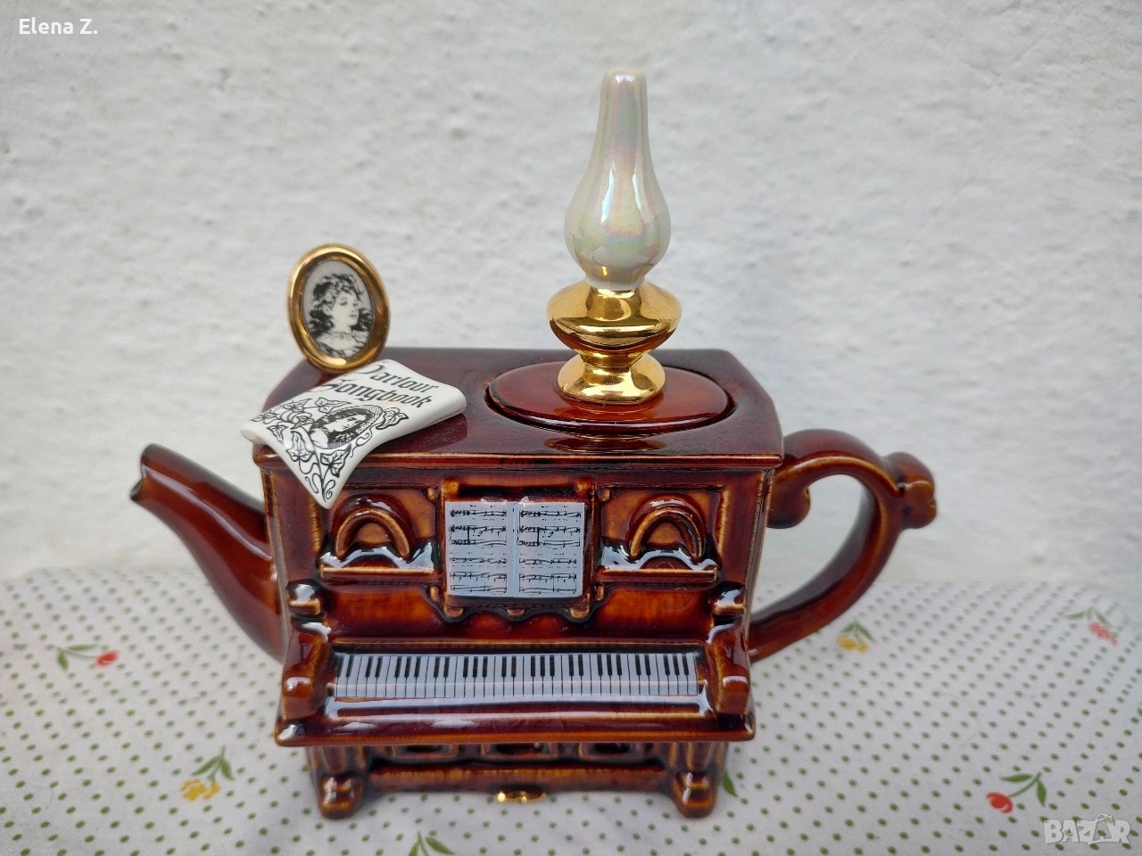 Колекционерски чайник Ретро пиано Swineside Англия, снимка 1