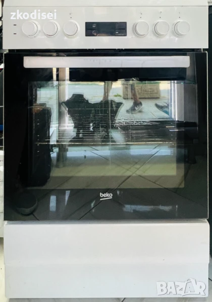Фурна с котлони BEKO, снимка 1