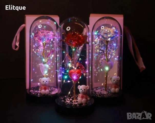 Романтична стъкленица с роза, мече и LED светлини