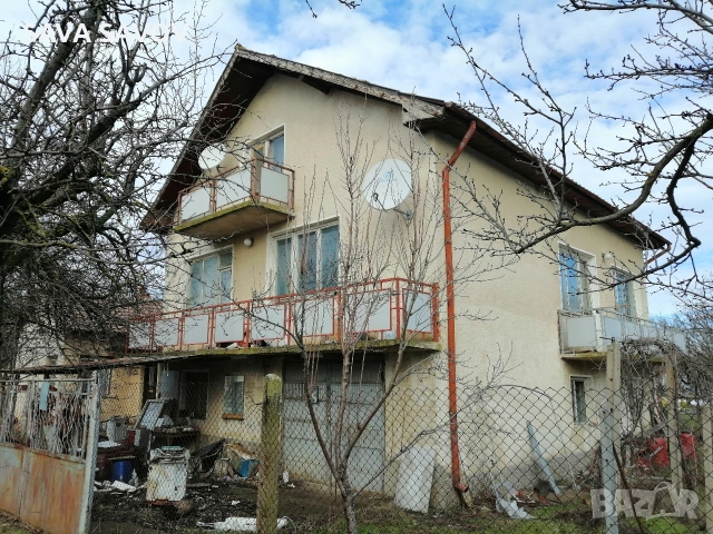 продавам къща в с. Сталийска махала