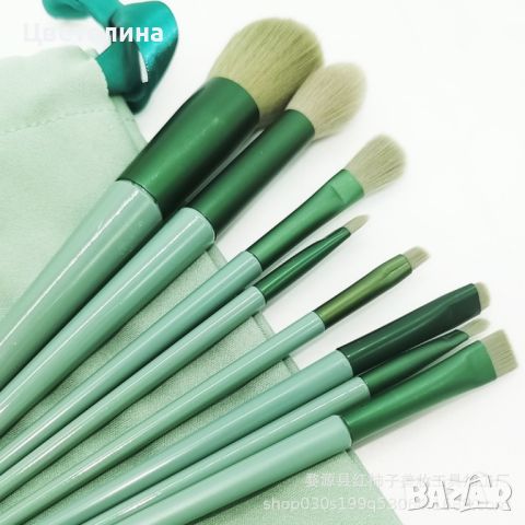 Комплекти с четки за нанасяне на грим от 13 части
Цвят: зелен;
Материал:ABS., снимка 2 - Други - 45385820