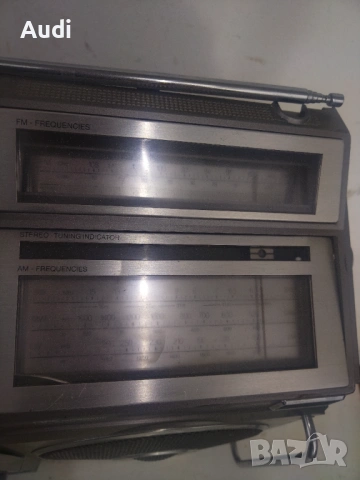 Радио касетофон PHILIPS D9714  Ghettoblaster Vintage  Elephant- слонът Липсва дръжката за носене, снимка 7 - Радиокасетофони, транзистори - 53219877