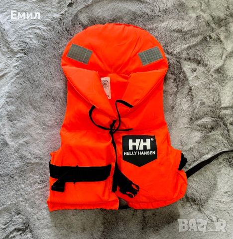 Жилетка Helly Hansen , снимка 1 - Водни спортове - 46654592