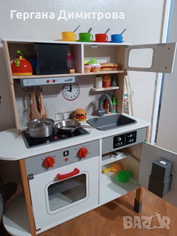 Детска кухня , снимка 2 - Играчки за стая - 46434634