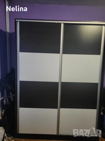 Продавам гардероб с плъзгащи врати 100 евро