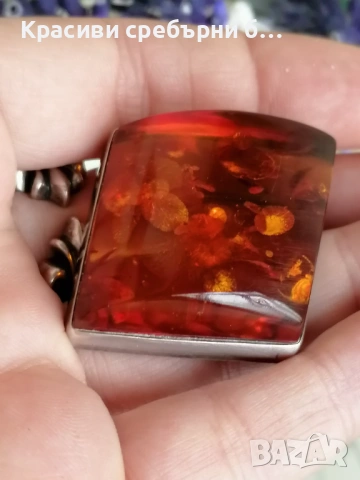 Стара сребърна брошка с голям балтийски кехлебар., снимка 4 - Колиета, медальони, синджири - 54061216