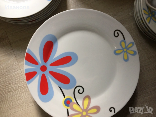 Сервиз за хранене 30 части., снимка 3 - Сервизи - 53620025