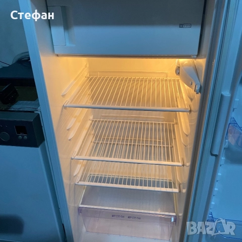 Хладилник с фризер ZANUSSI, снимка 5 - Хладилници - 52483795