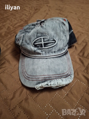 Дънки Bershka + шапки с козирка Cropp, снимка 4 - Дънки - 52828424