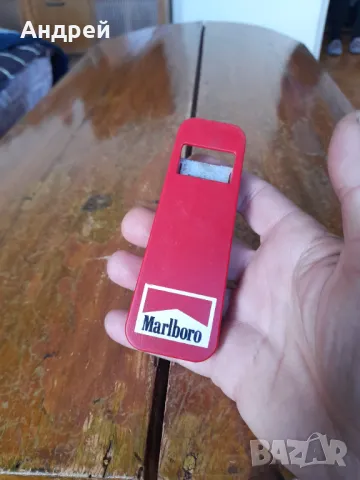 Стара отварачка Marlboro, снимка 2 - Други ценни предмети - 50244420