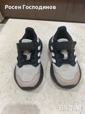 Adidas, снимка 3 - Детски маратонки - 52424733