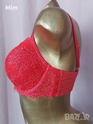 VICTORIA 'S SECRET 36DD Червен дантелен сутиен , снимка 4 - Бельо - 53807152