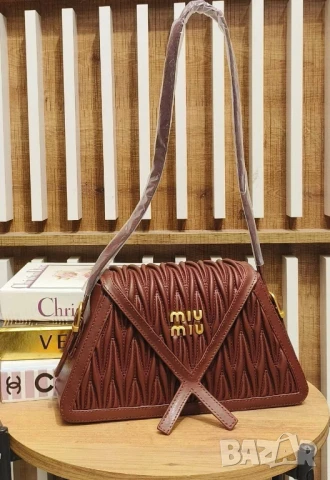 чанти Miu Miu , снимка 8 - Чанти - 50589061