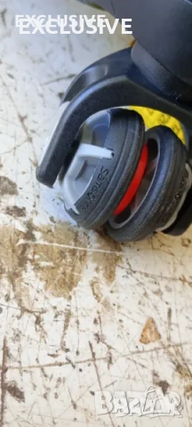 	НОВ Бизнес куфар Самсонайт нов с ЮСБ -30% от цената!, снимка 2 - Куфари - 53855033