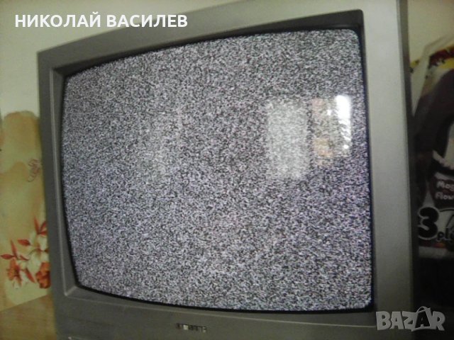 Продава    се    *     телевизията   .